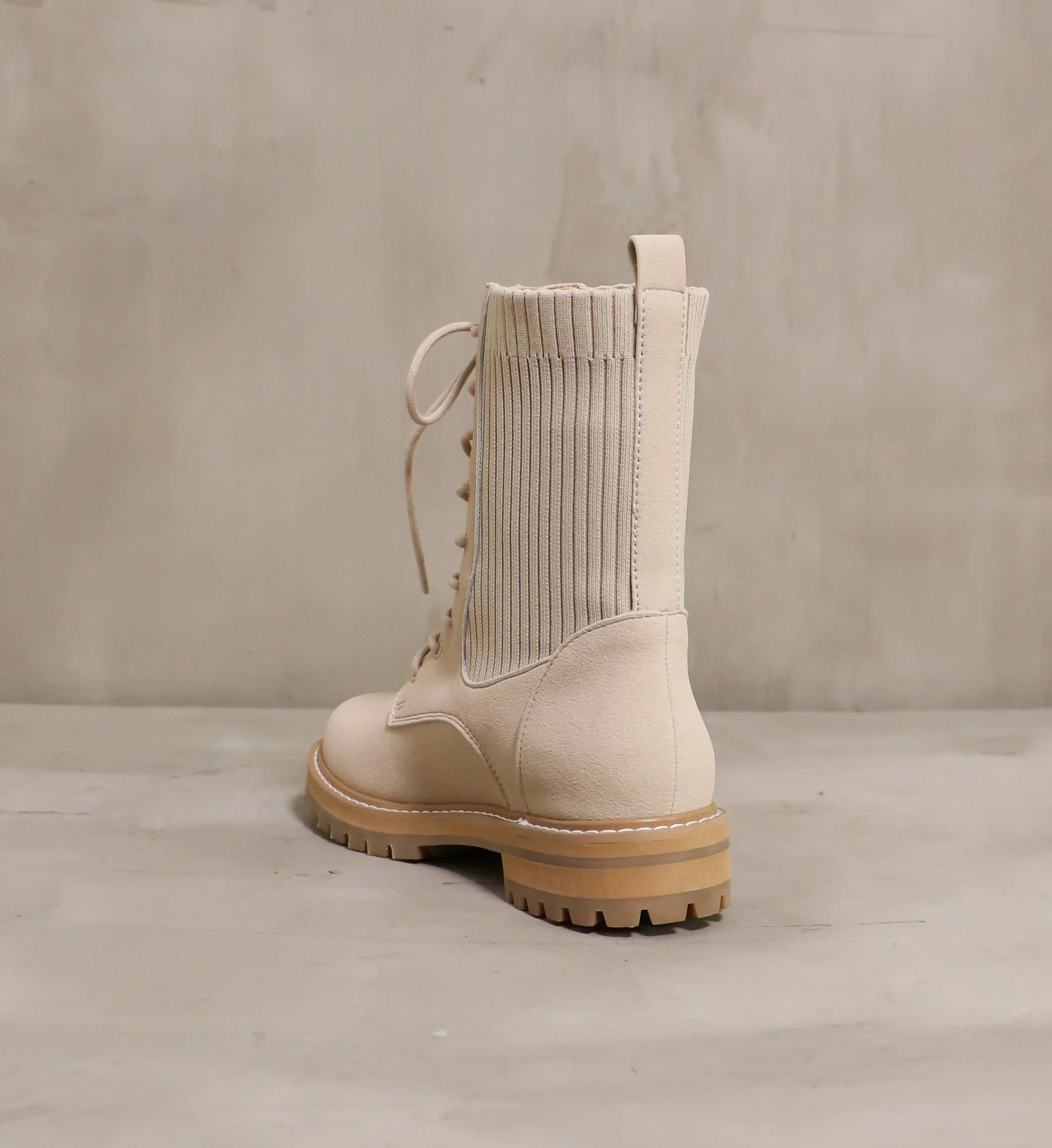 KICKIN' KNIT BOOT