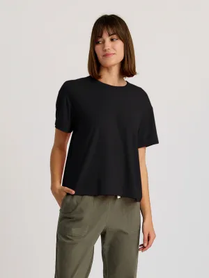 Women's Elevate Lightweight Tee - Black