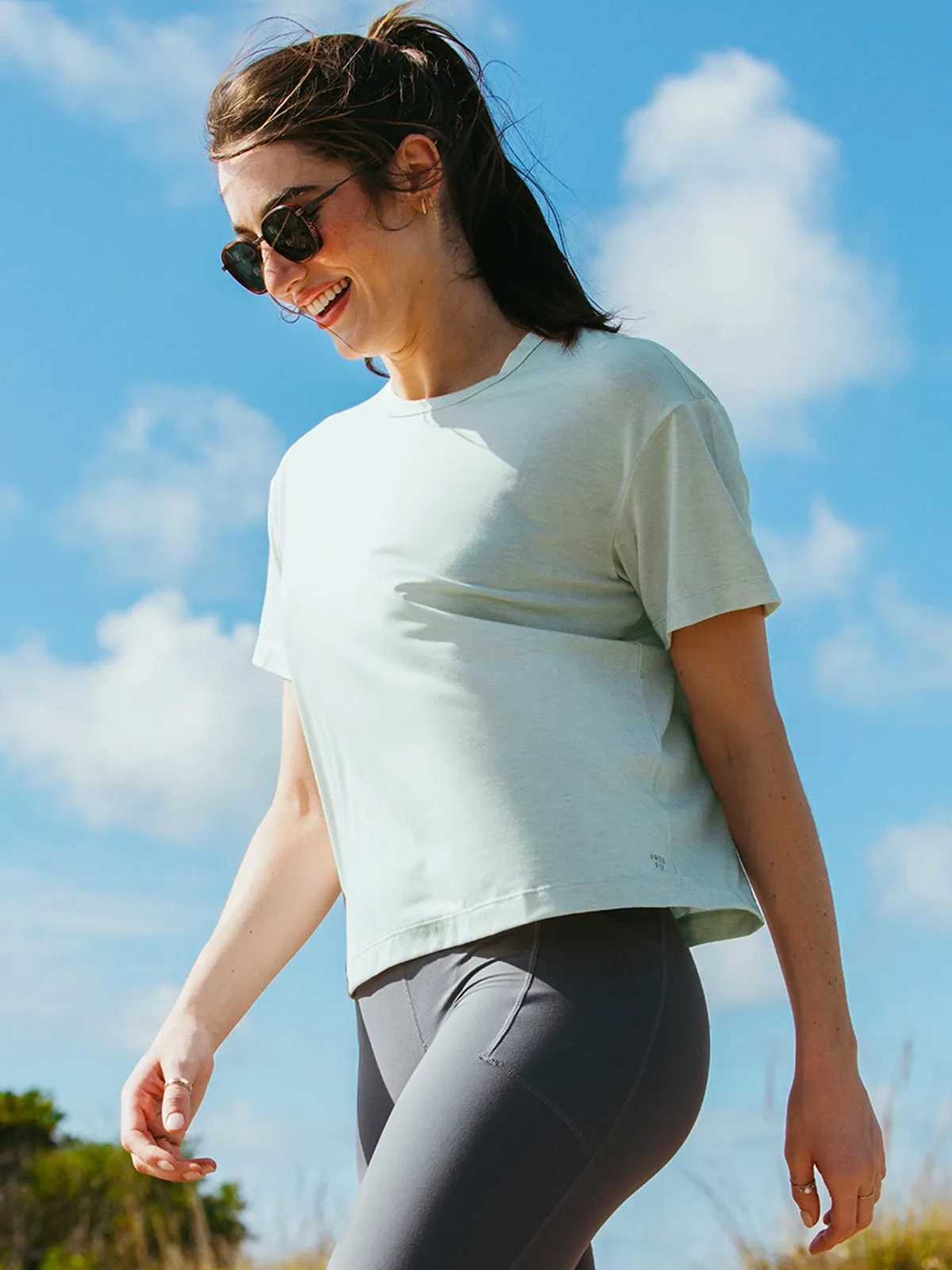 Women's Elevate Lightweight Tee - Black